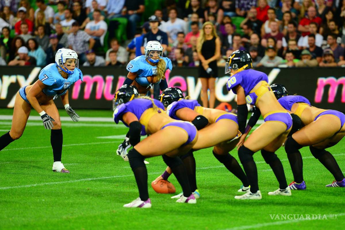 Liga de Lingerie Football le da la espalda a la NFL y no se hincarán durante el himno