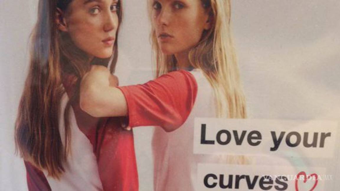 &quot;¡Qué curvas!&quot; le dicen a Zara por polémica promoción de pantalones para chicas 'Curvy'