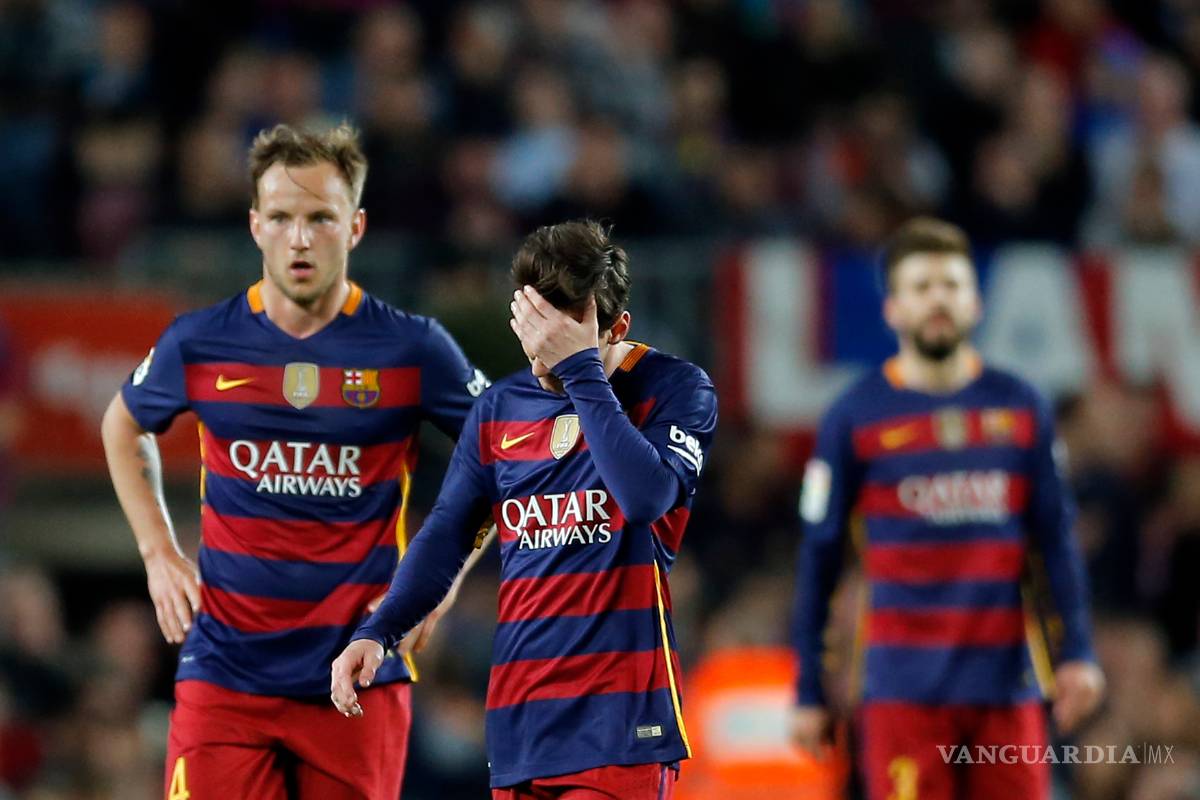 La liga española 'al rojo vivo'; Barcelona pierde 2 - 1 ante Valencia, Messi festeja su gol número 500