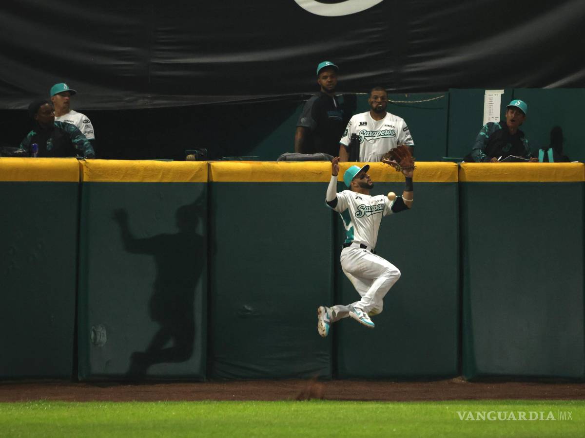 $!Un Grand Slam de Rodolfo Amador en la sexta entrada y una ofensiva explosiva en la séptima sellaron la contundente victoria visitante.