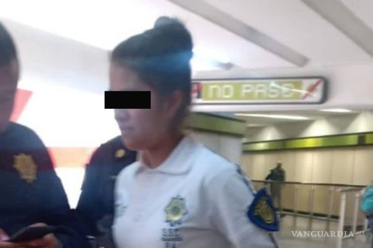 Mujer policía fue asaltada en Metro de la CDMX, le roban hasta el chaleco