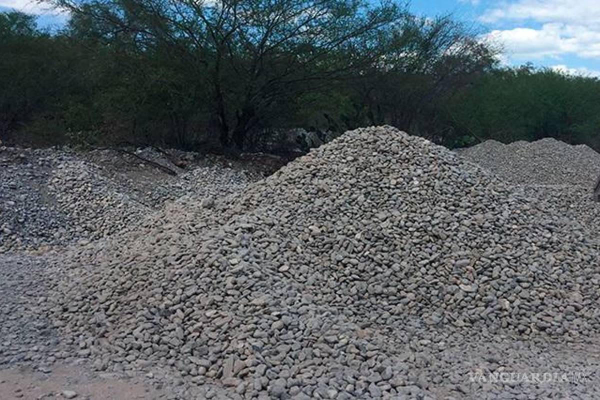 Denuncian robo masivo de cantera ejidal para carretera: alertan nuevo ‘huachicol minero’ en el país