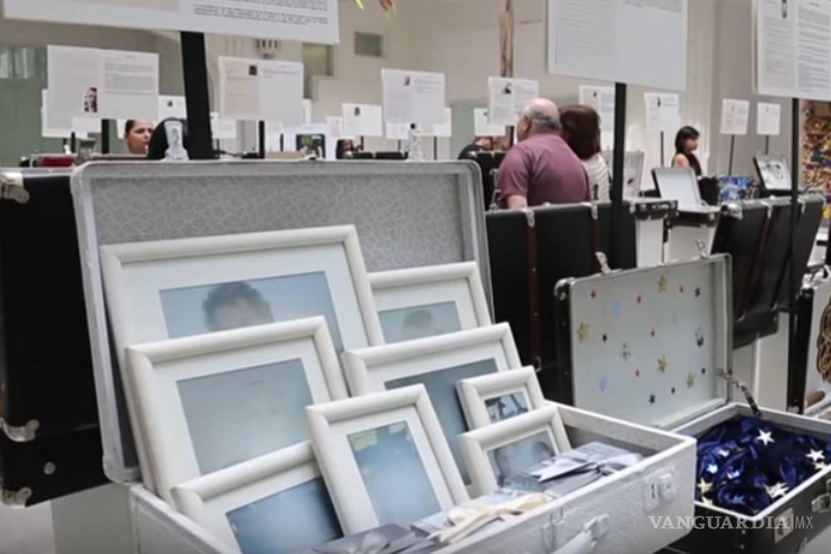 ¿Qué te llevarías al más allá? En 100 maletas, alemanes y mexicanos arman ese último viaje