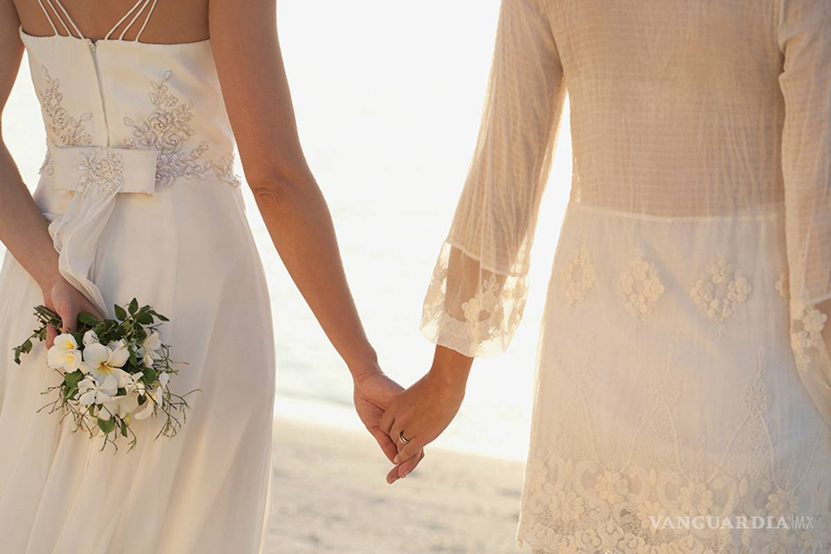 Tres escuelas de la CDMX se negaron inscribir a los hijos de una pareja del mismo sexo