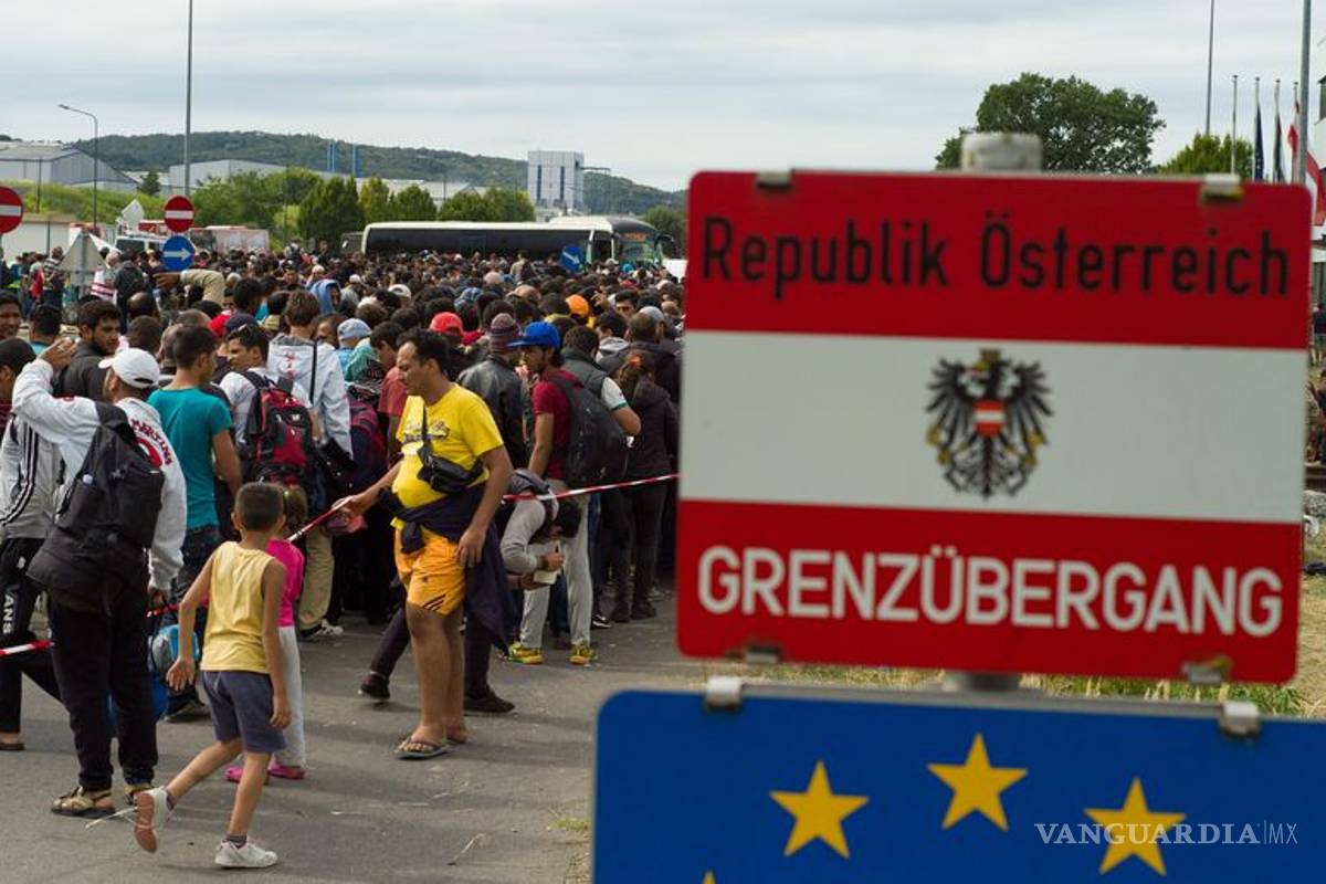 Austria prepara sus tropas para defender sus fronteras del flujo de migrantes