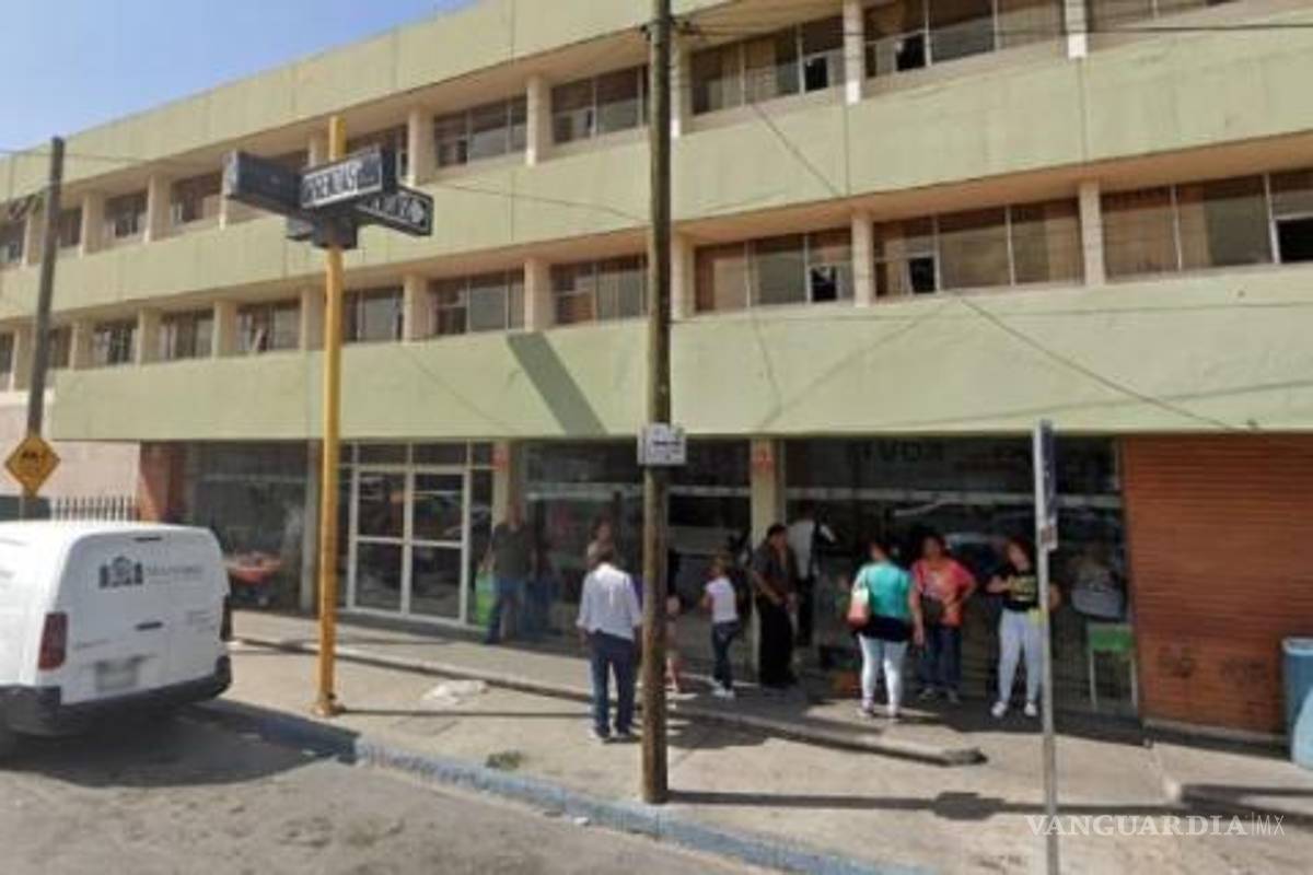 Saltillo: hombre de la tercera edad casi muere tras incendiar su hogar con un cigarrillo