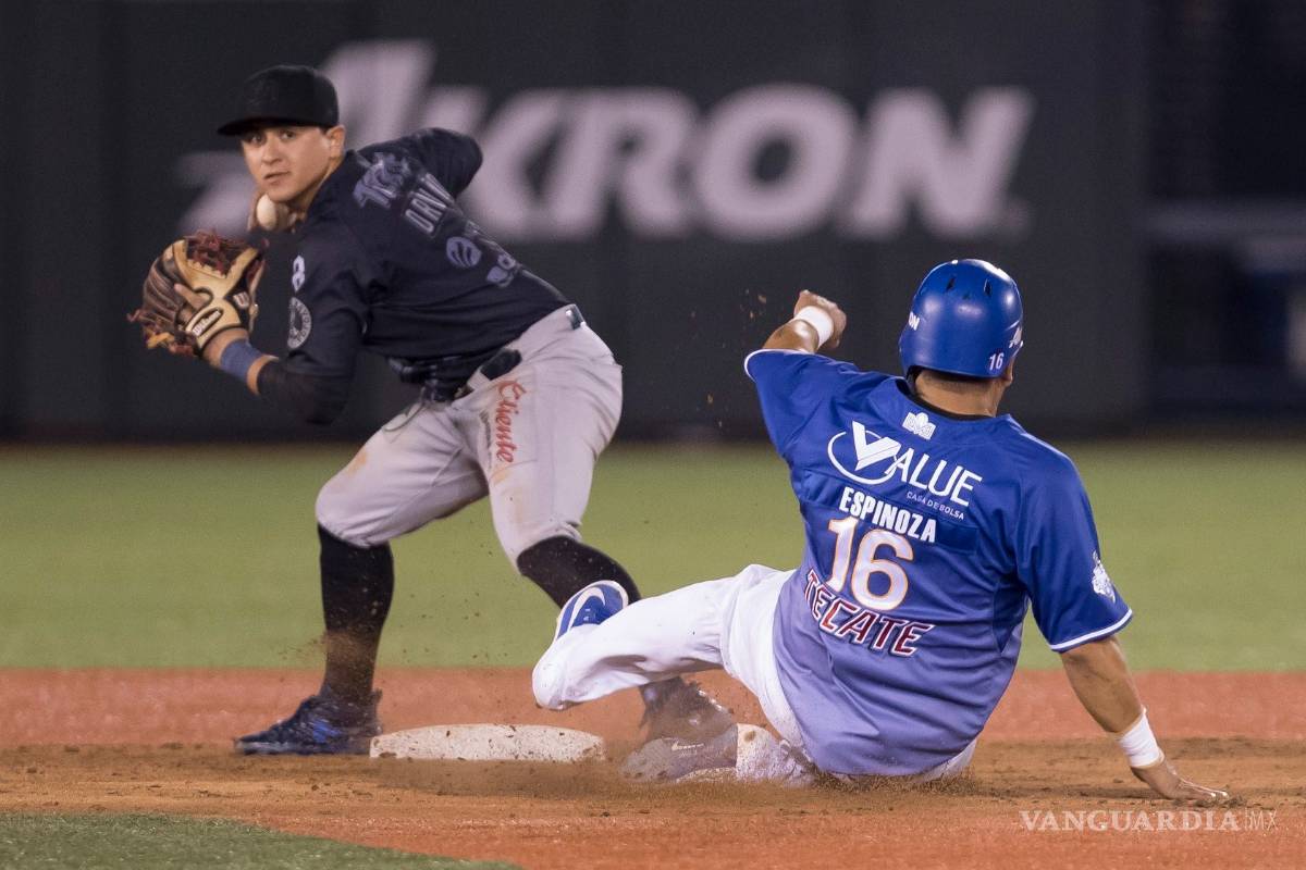 Narradores se quejan del partido...tenían los micrófonos abiertos