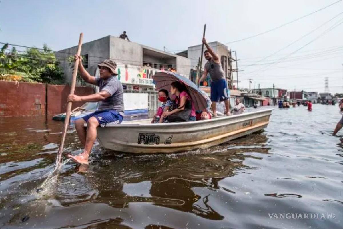 Se desborda el Río Grijalva en Tabasco y deja zonas bajo el agua en Villahermosa