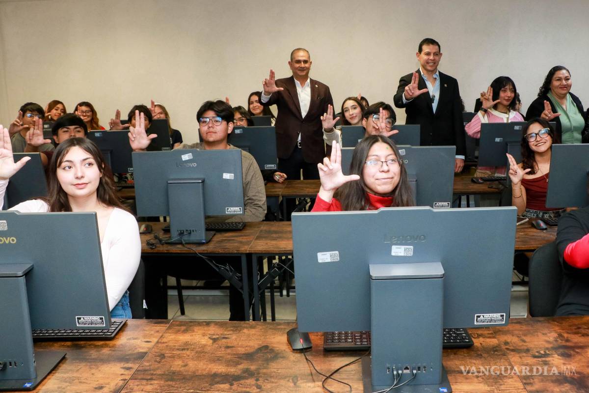 $!Autoridades universitarias inauguraron el nuevo Centro de Cómputo del ILE, equipado con 25 computadoras para fortalecer la formación académica.