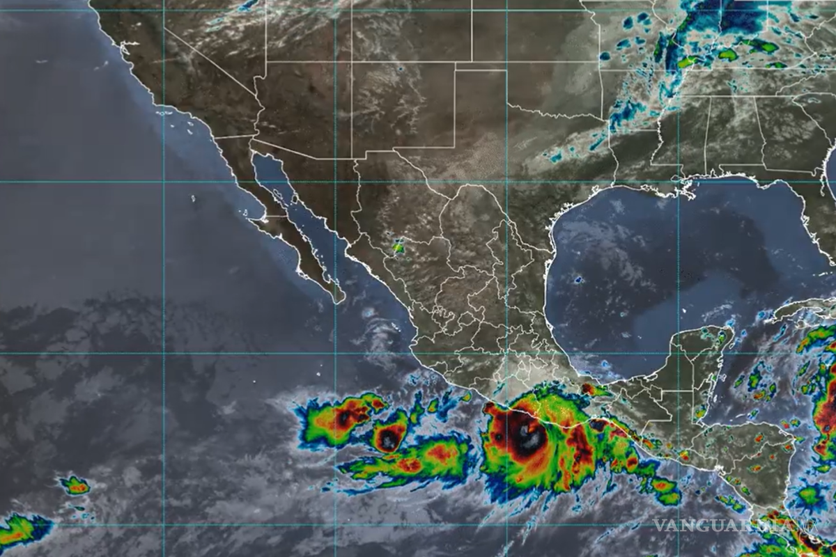 Huracán ‘John’ se intensifica a categoría 2; alertan a Guerrero y Oaxaca