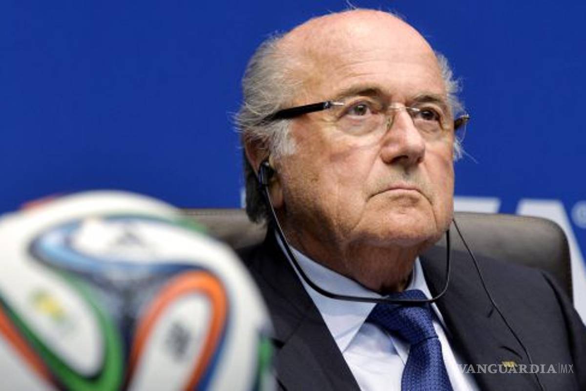 Joseph Blatter queda inhabilitado del futbol por seis años