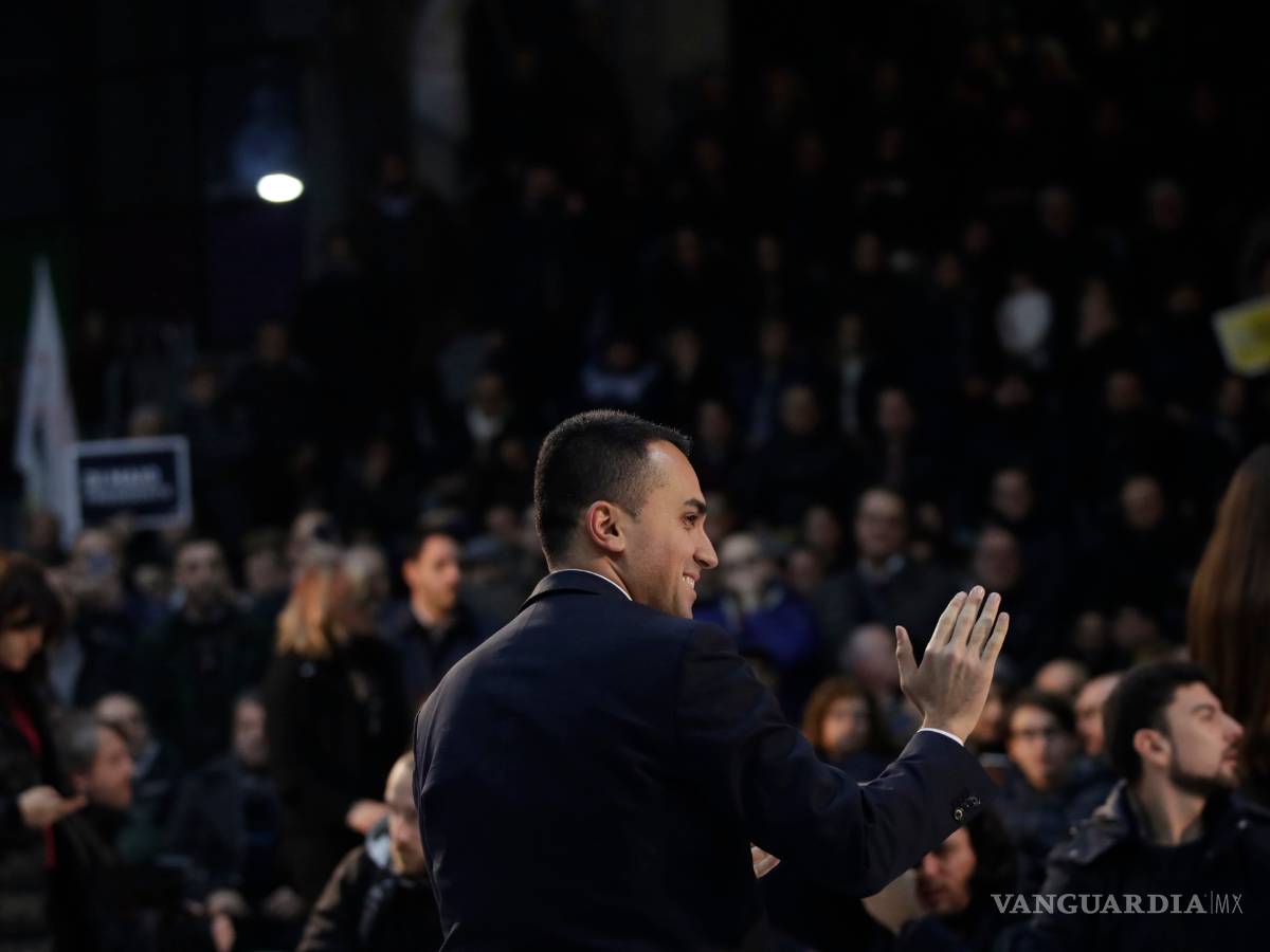 $!Acusa M5S a Berlusconi de "fortalecer la mafia" antes de los comicios en Italia