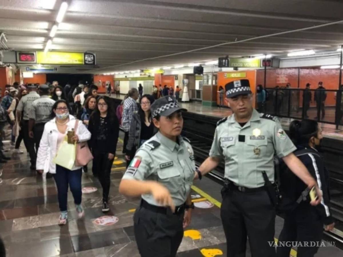 $!La Guardia Nacional está llevando labores de vigilancia en las estaciones del metro en CDMX