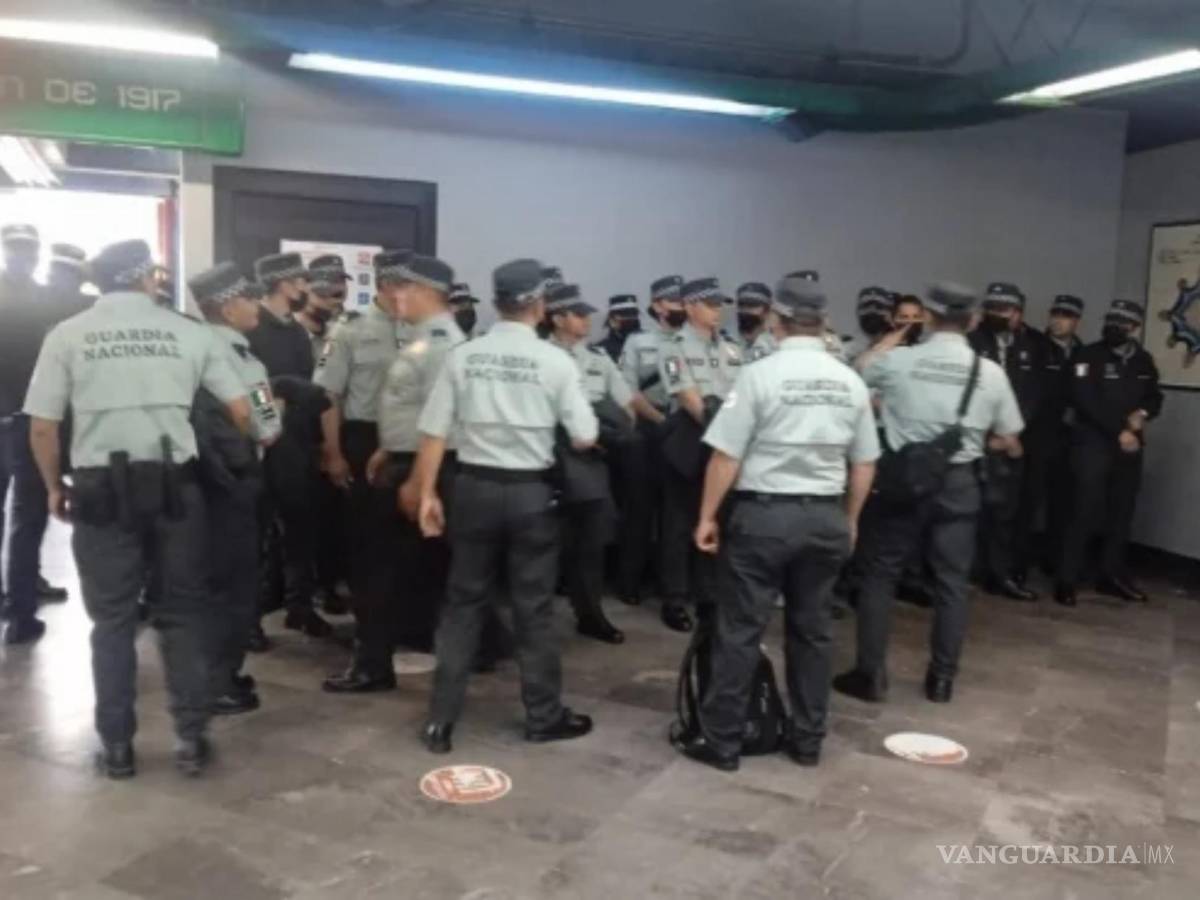 $!La Guardia Nacional está llevando labores de vigilancia en las estaciones del metro en CDMX