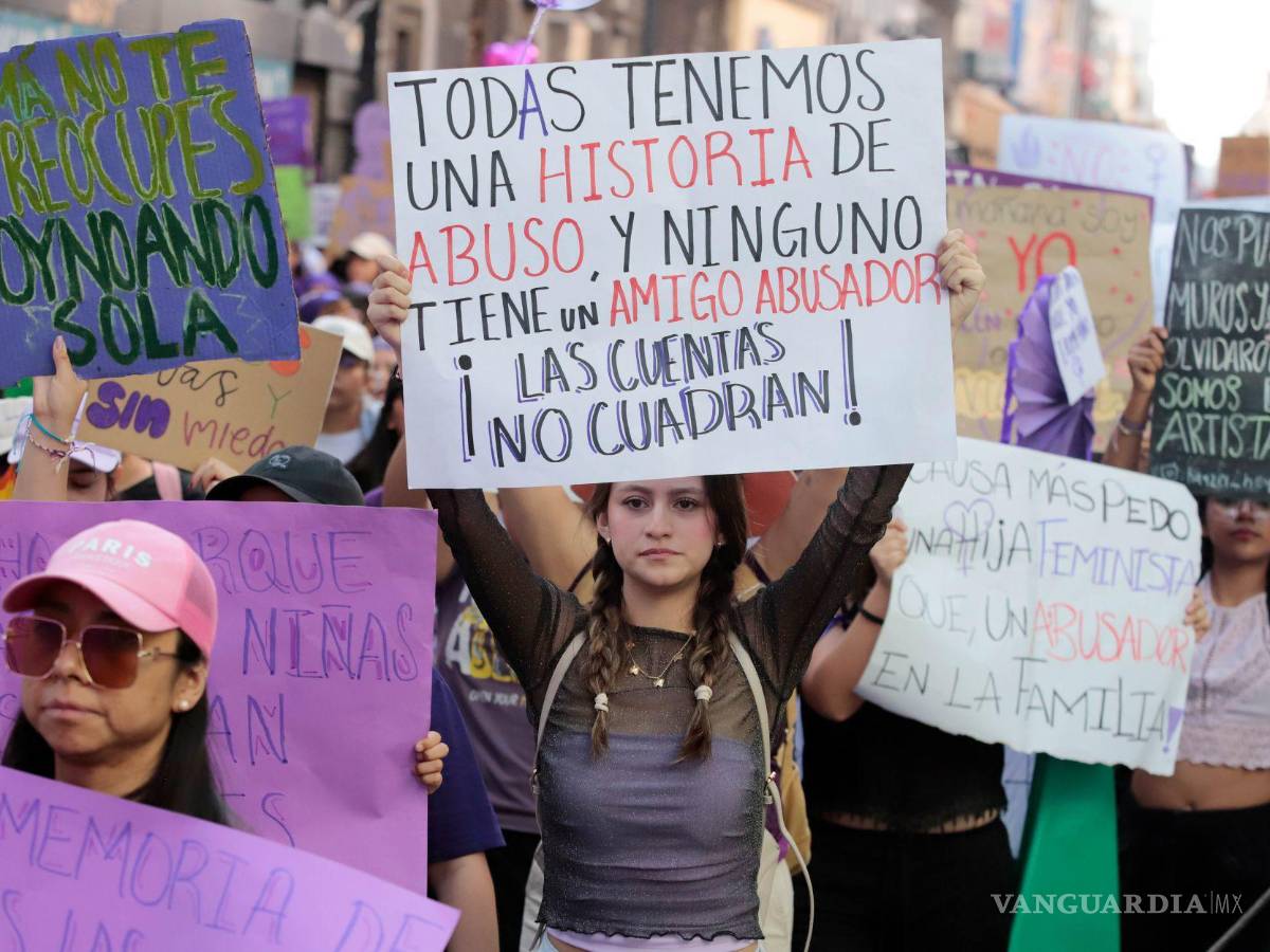 $!Miles de mujeres marcharon por las calles en conmemoración del 8 de Marzo, pidiendo un paro a la violencia de género | Foto: Cuartoscuro