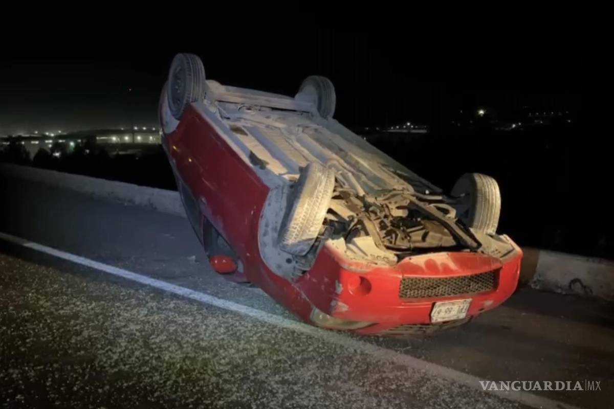 Vuelca trabajador en carretera Saltillo- Zacatecas; resulta lesionado
