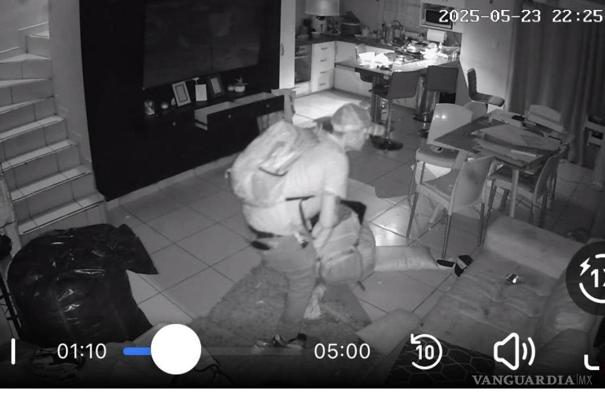 Saltillo: Ladrón entra a saquear vivienda y es captado por las cámaras de seguridad, en el fraccionamiento Los Rosales (video)
