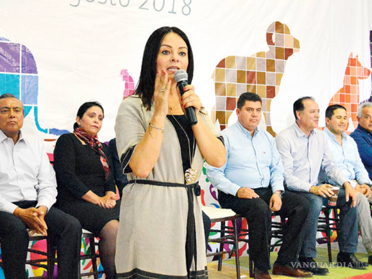 $!Es una terapeuta en 'trasmisión de energía cósmica' la sustituta de Tatiana Clouthier