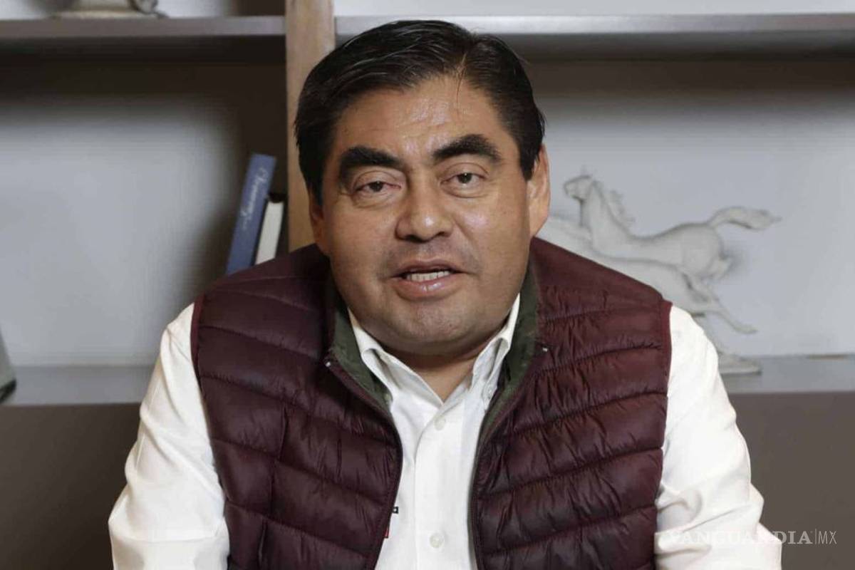 $!Miguel Barbosa propone iniciativas que excluyen el matrimonio igualitario y castigan el aborto