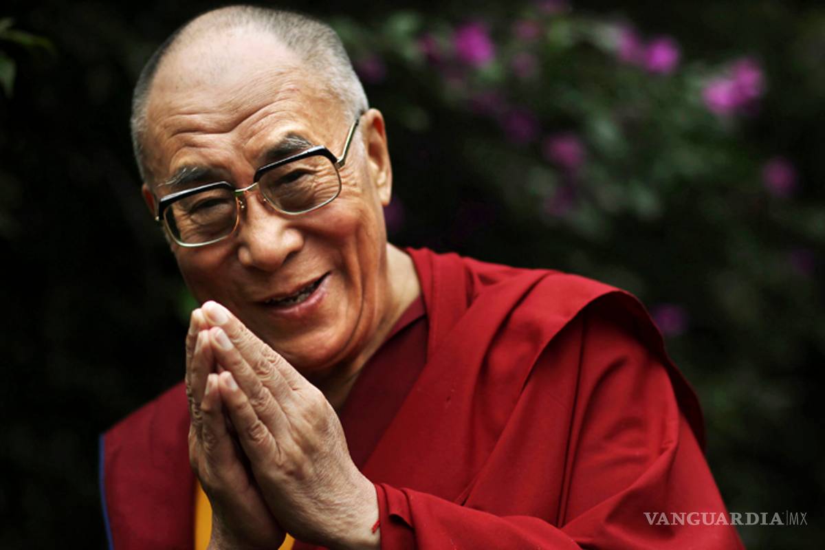 Hospitalizan de urgencia al Dalai Lama
