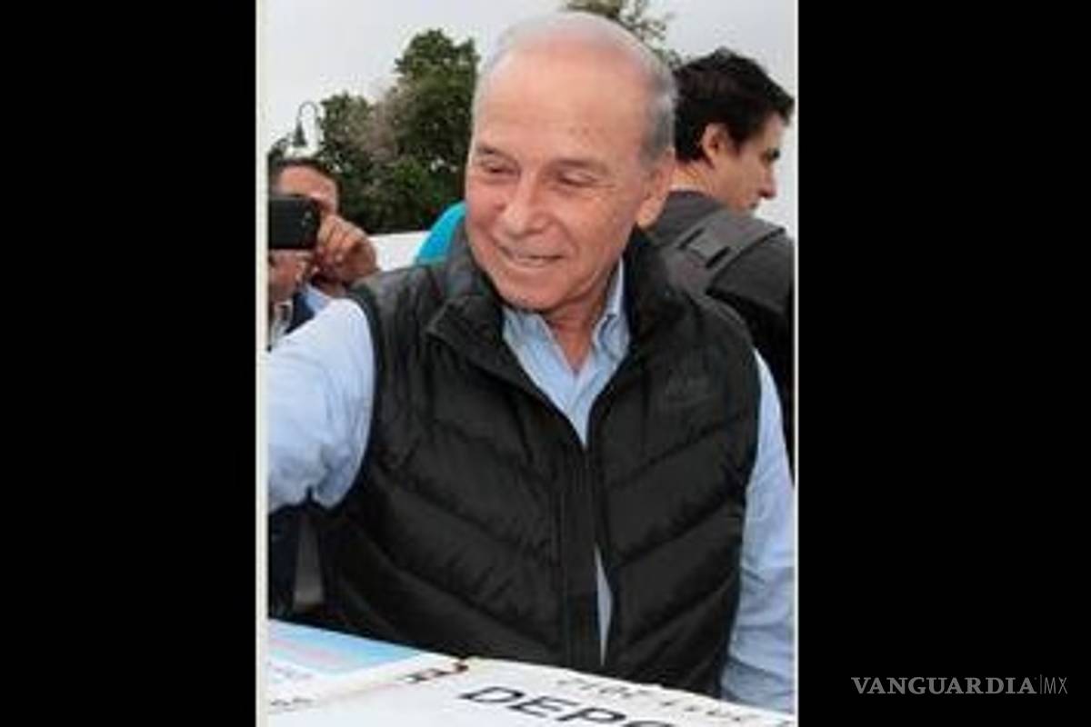 Comparece ex alcalde de Hermosillo acusado de evasión fiscal