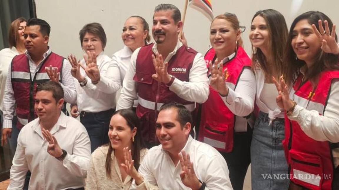 $!El candidato y su equipo presentan una planilla diversa para el próximo cabildo de Torreón, con representantes de diferentes sectores.
