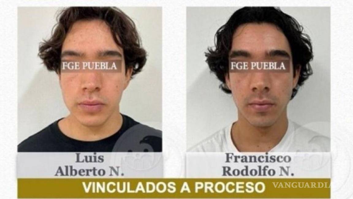 Dan prisión domiciliaria a gemelos que agredieron a joven en Puebla