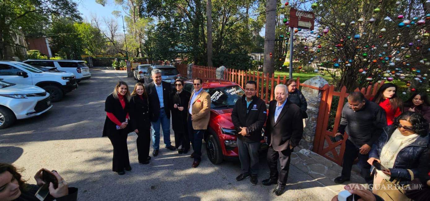 Saltillense, la ganadora del sorteo del auto de la rifa de los hoteleros en Coahuila