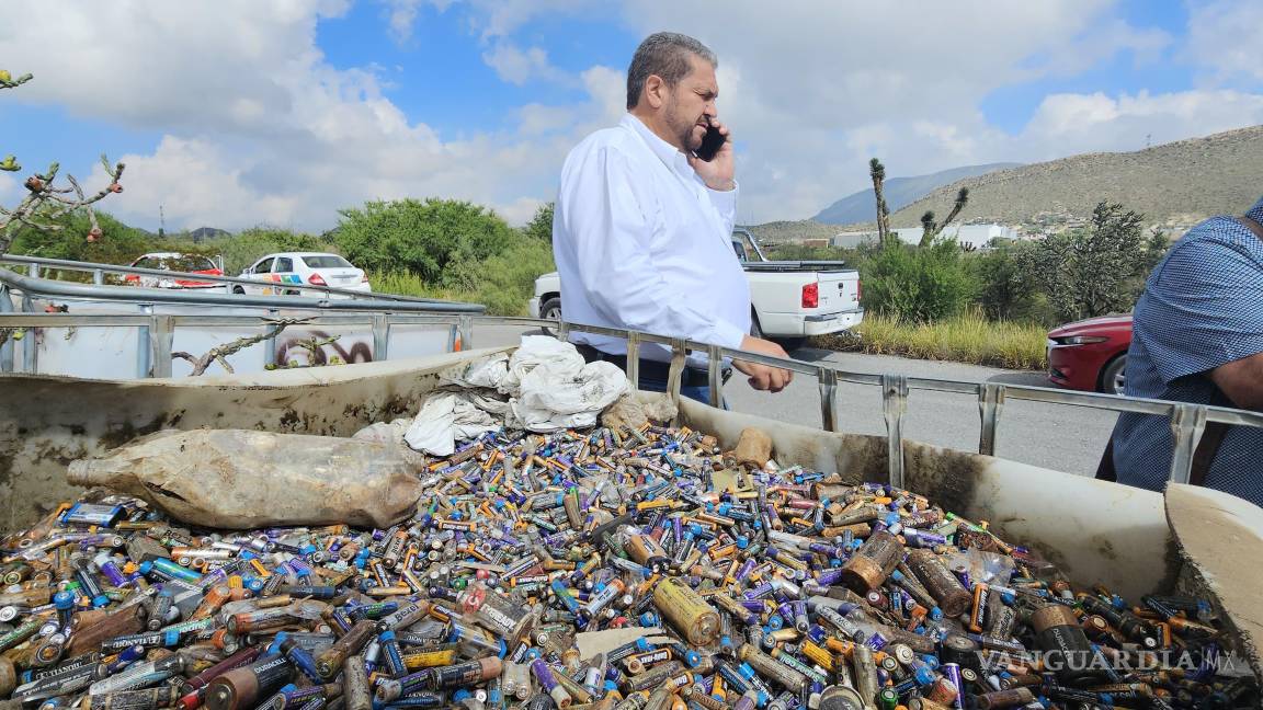 $!Tomás Gutiérrez Merino, alcalde de Ramos Arizpe, señaló el riesgo ambiental del hallazgo.