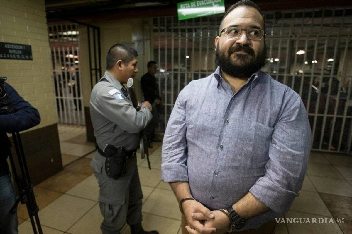 Niegan amparo a Javier Duarte contra orden de aprehensión por desaparición forzada