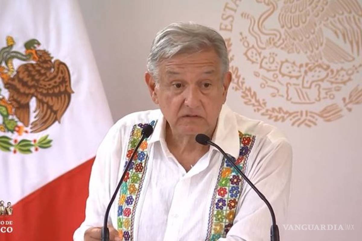 AMLO dice que “es posible” que bajen precios de gasolina y electricidad