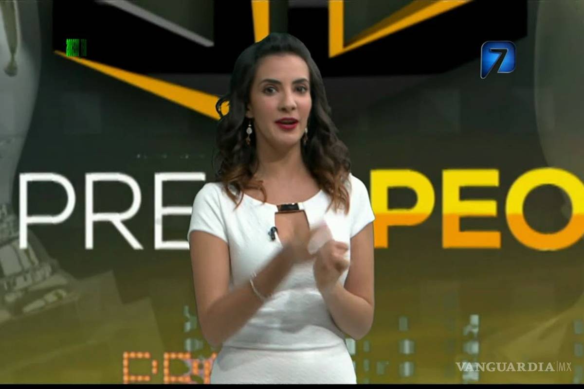 Conductora de Azteca Deportes llega al altar con el himno de la Champions