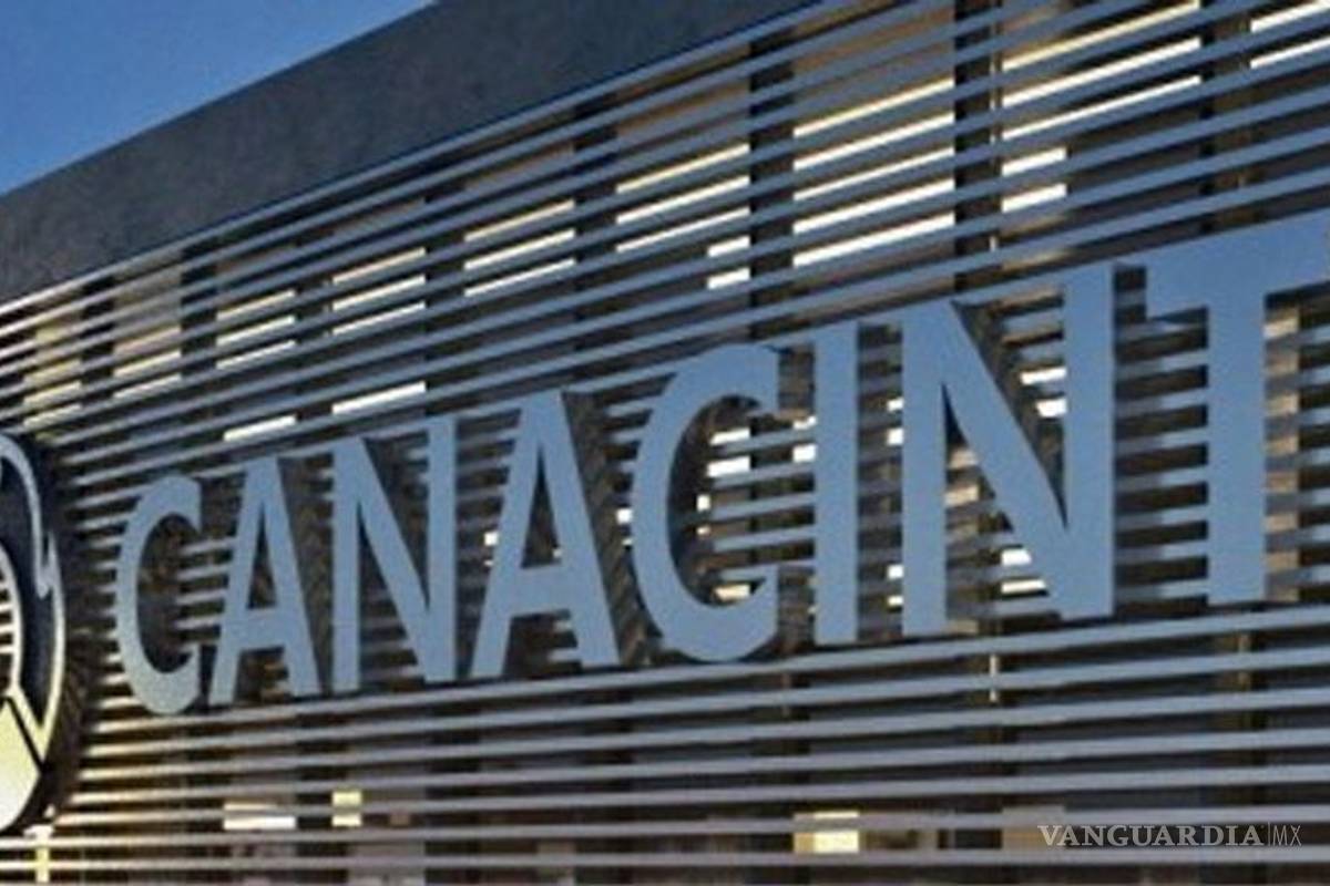 Canacintra se suma a críticas contra AMLO por memorándum