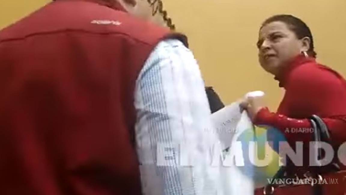 $!Denuncian campaña contra joven desaparecida en Veracruz; su madre enfrentó a Duarte