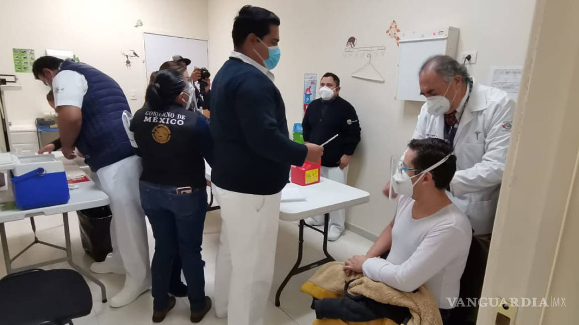 Aplican vacuna contra COVID en Hospitales de la región centro de Coahuila