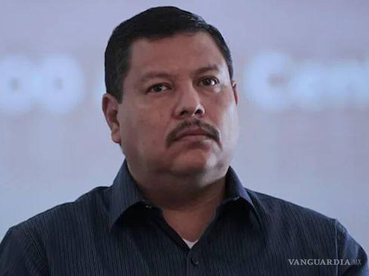 $!Ramos se ha convertido en una piedra en el zapato para las fuerzas armadas, pues ha documentado desapariciones y ejecuciones extrajudiciales de Marina y Sedena