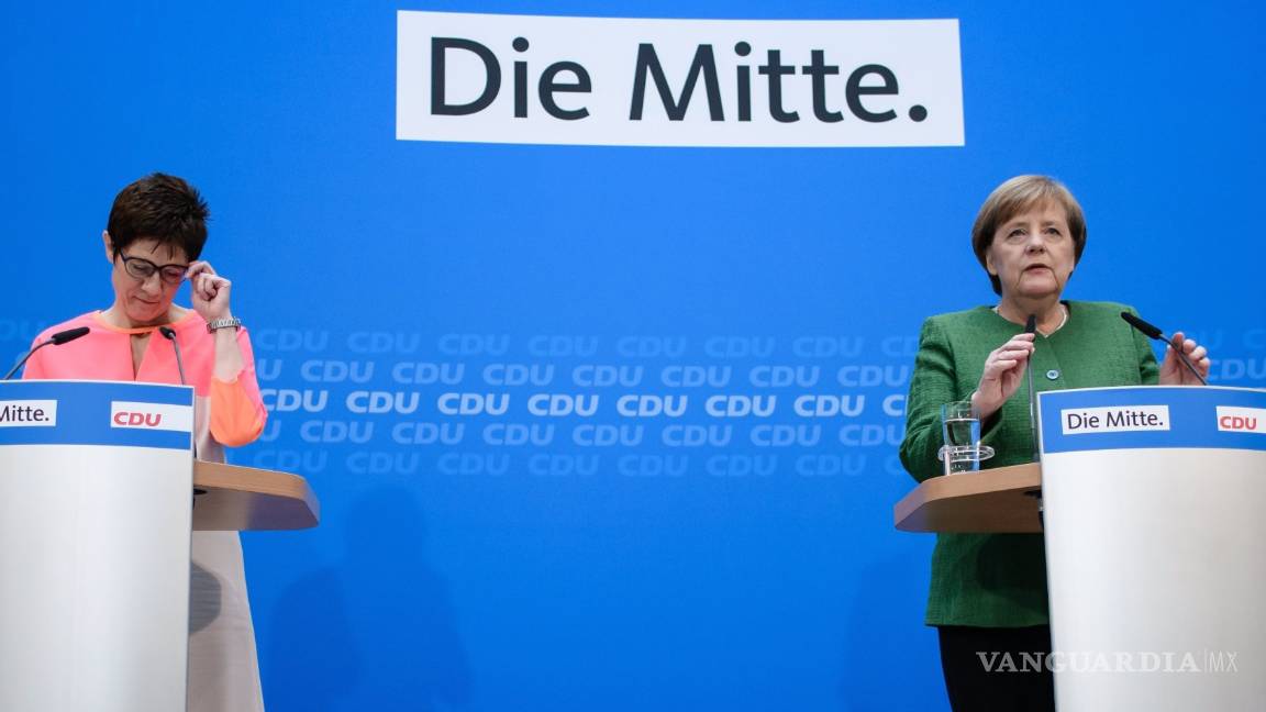$!Merkel a Annegret Kramp-Karrembauer como nueva secretaria general de la CDU