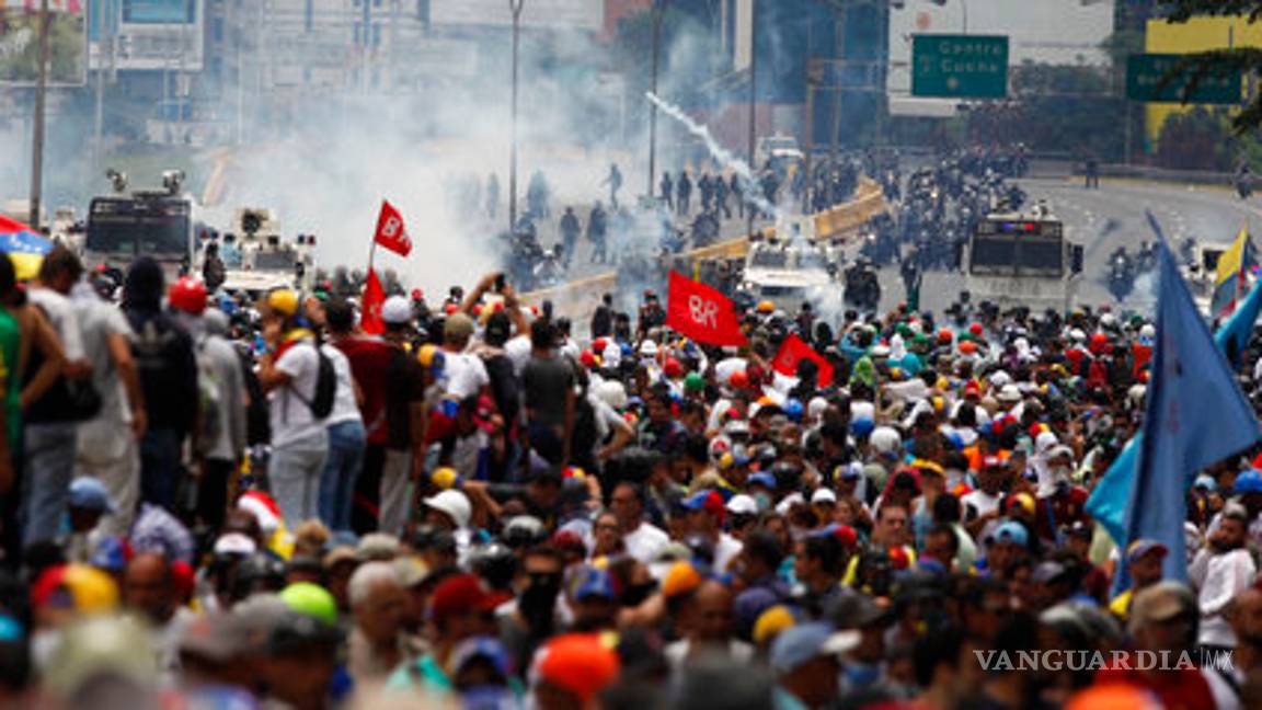 $!Reprimen nueva protesta en Venezuela, suben a 36 los muertos