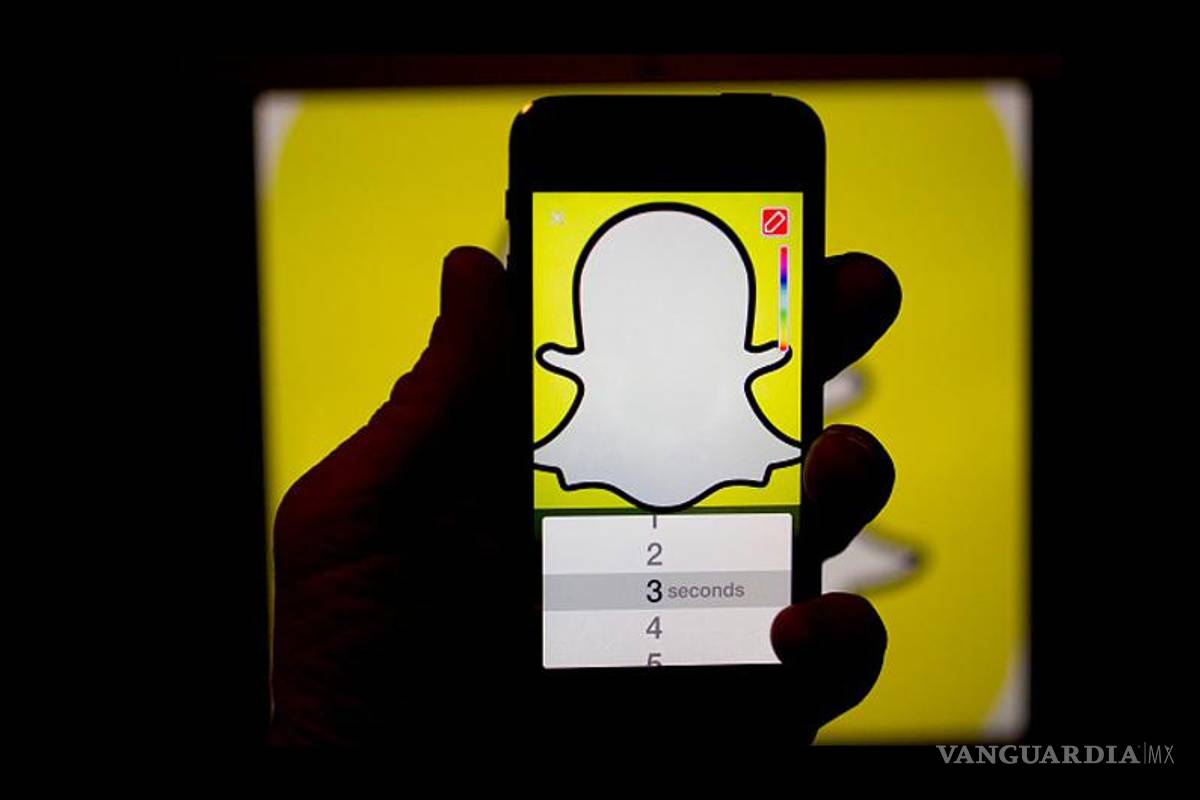 Acciones de Snapchat costarán menos de 400 pesos