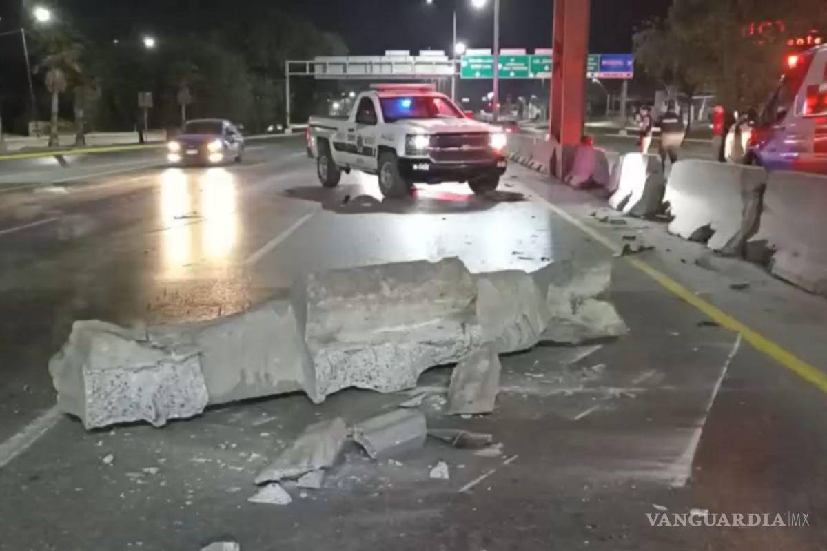 $!Elementos de Tránsito Municipal abanderaron la zona para prevenir otro accidente.