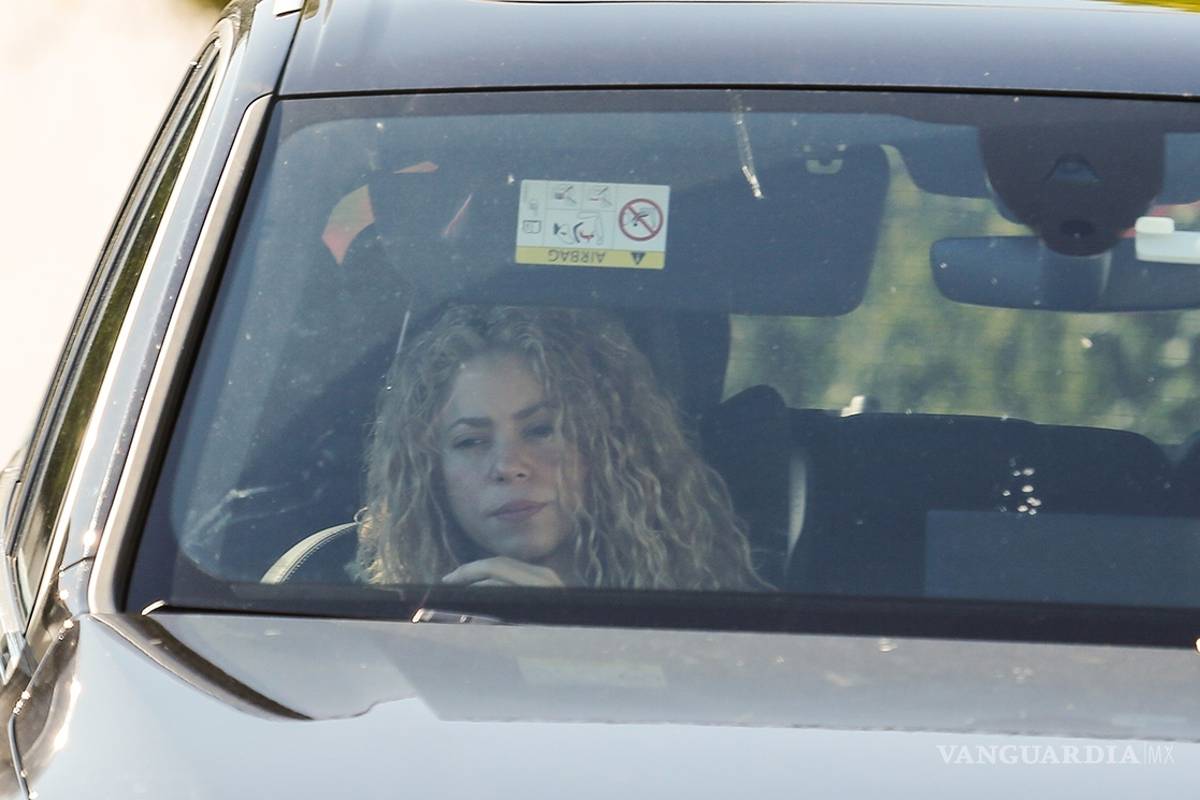 Shakira suspende su gira debido a una hemorragia en las cuerdas vocales