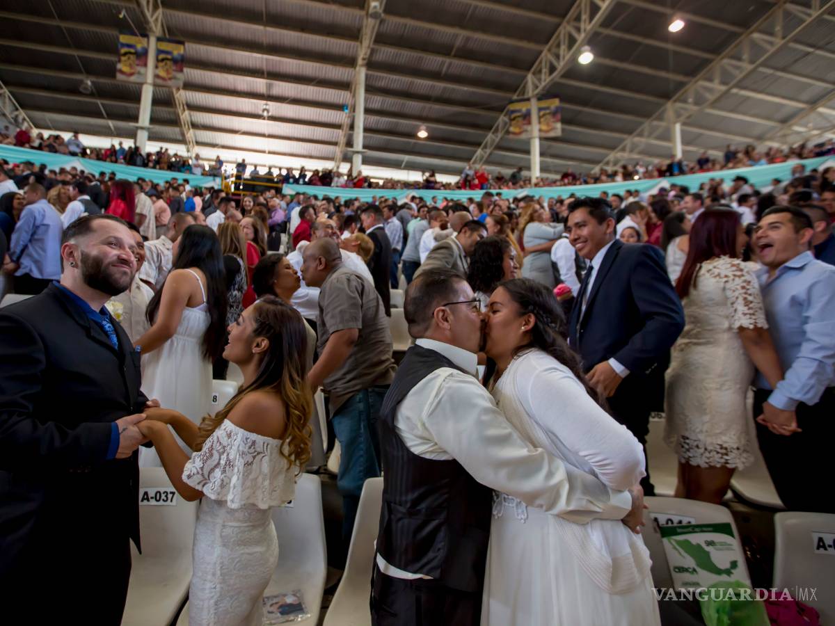 $!Con 1650 bodas celebran en grande Día del Amor en Tijuana