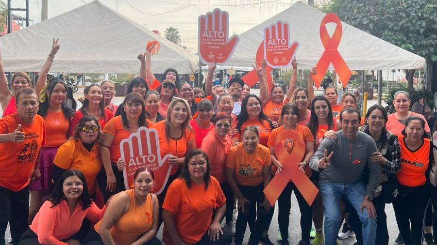 Embajadoras naranjas se suman a la campaña con actividades informativas y culturales en la ciudad.