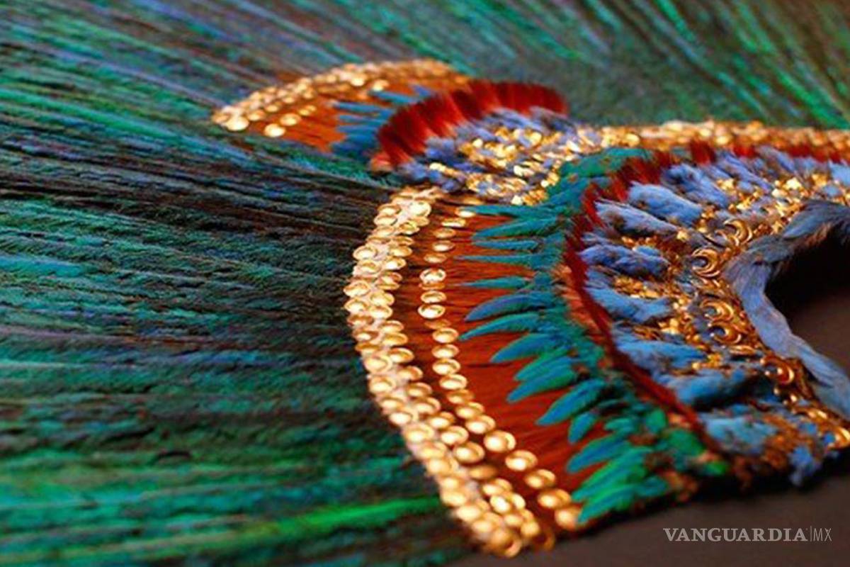 ¿Beatriz Gutiérrez recuperará el penacho de Moctezuma?... AMLO le pide insistir