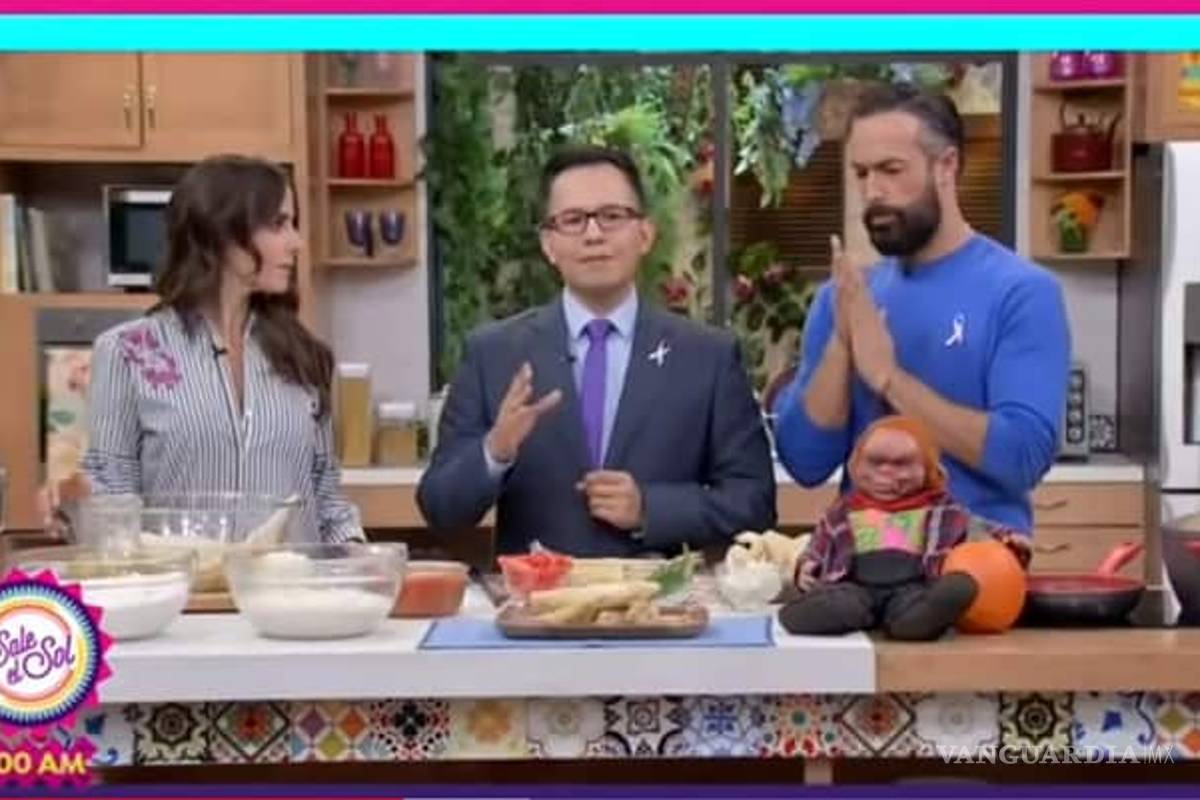 Muñeco de trapo se mueve por sí solo en transmisión en vivo de &quot;Sale el Sol&quot; (Video)