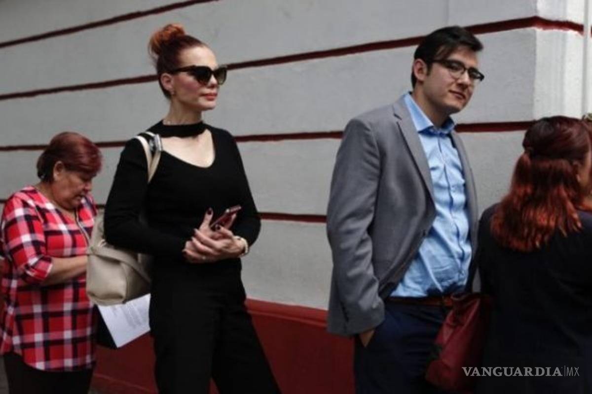 Carmen Campuzano visita casa de transición de AMLO para exponer su proyecto contra ¡las adicciones!