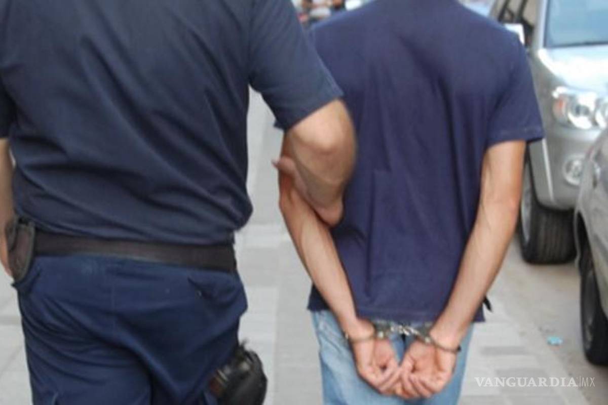 Es detenido por presunta actitud sospechosa