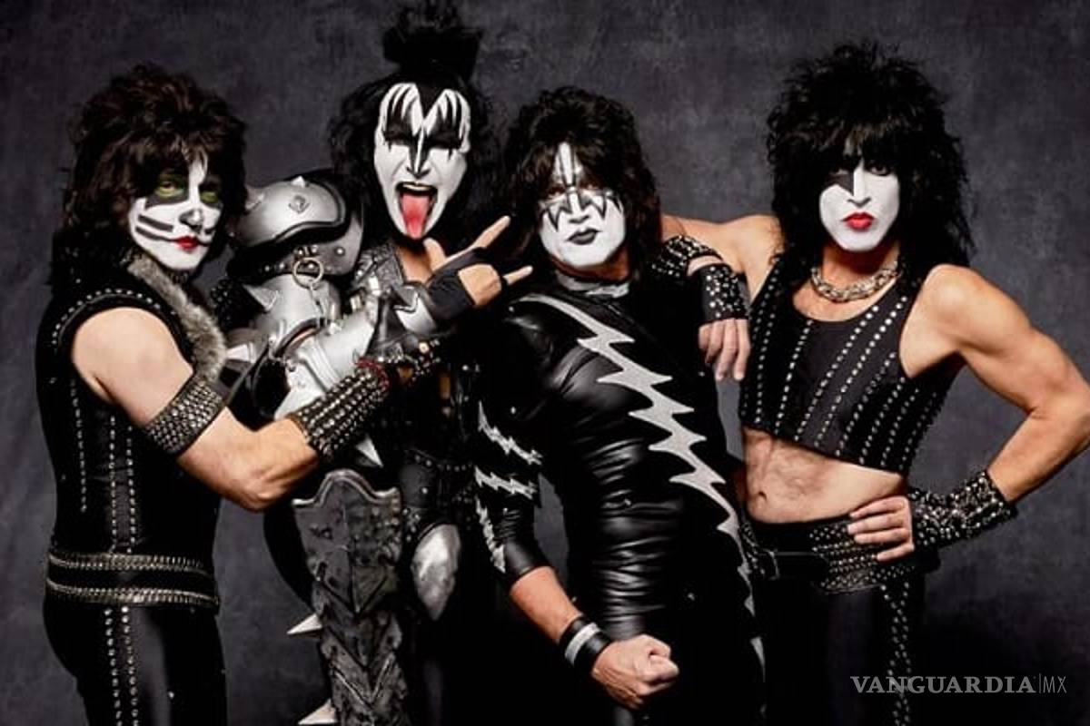 Kiss dará un concierto para tiburones