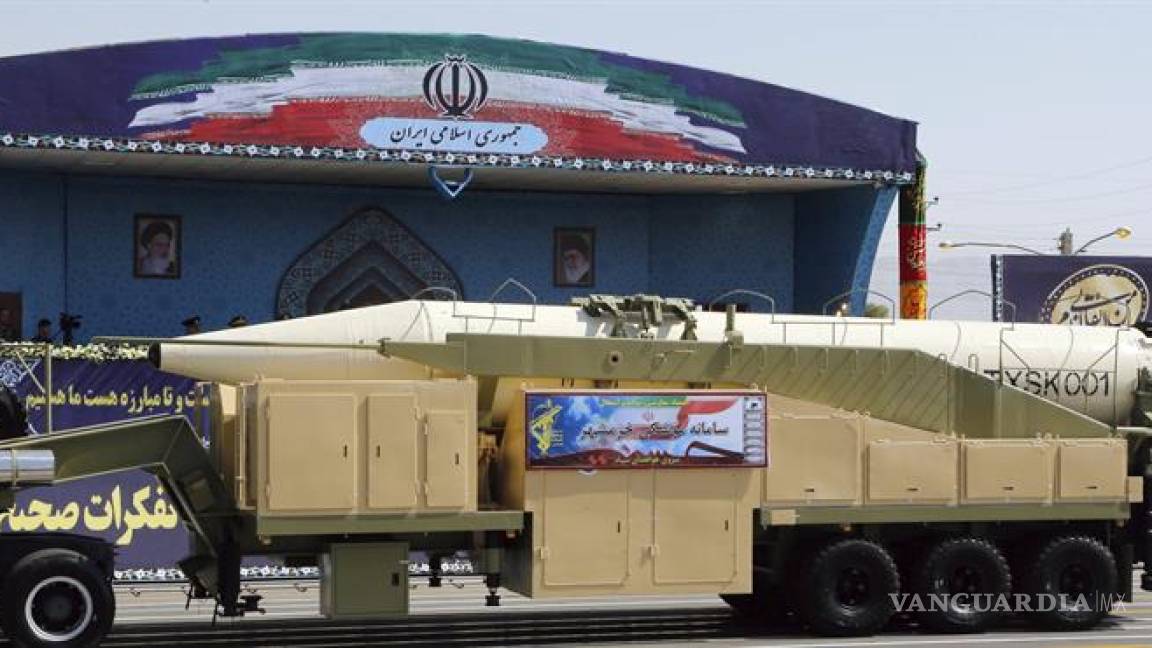 Irán exhibe un nuevo misil balístico con un alcance de 2 mil kilómetros