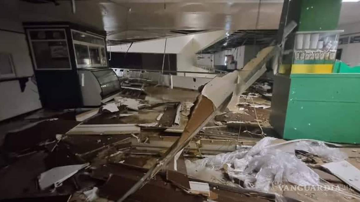 $!Así quedó el hospital 1 Vicente guerrero del IMSS tras el paso del huracán Otis.